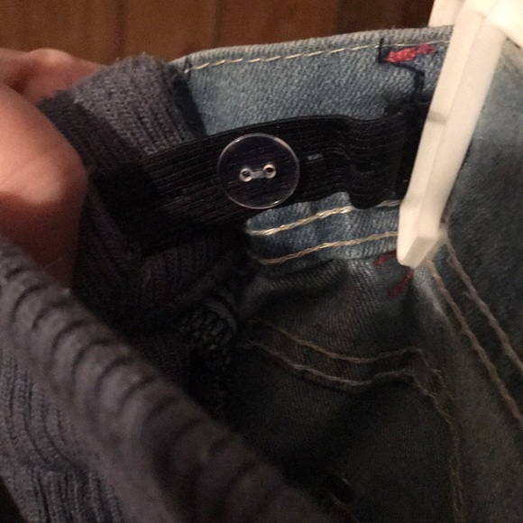 FINAL PRICE Distressed “maternity” skinny jeans - Picture 6 of 7